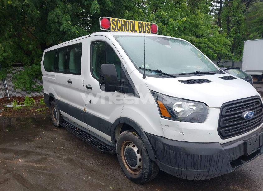 2016 Ford Transit-150 XL (VIN 1FMZK1ZM6GKB29173) main photo