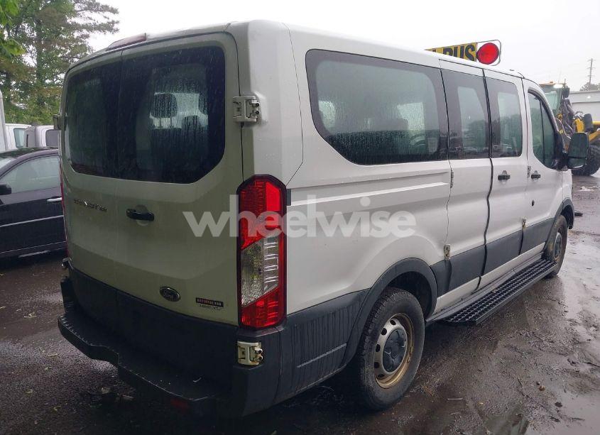 Photo 4 of 2016 Ford Transit-150 XL (VIN 1FMZK1ZM6GKB29173)