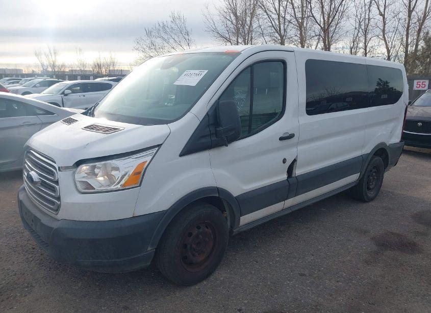 Photo 2 of 2015 Ford Transit-150 XLT (VIN 1FMZK1ZMXFKB27604)