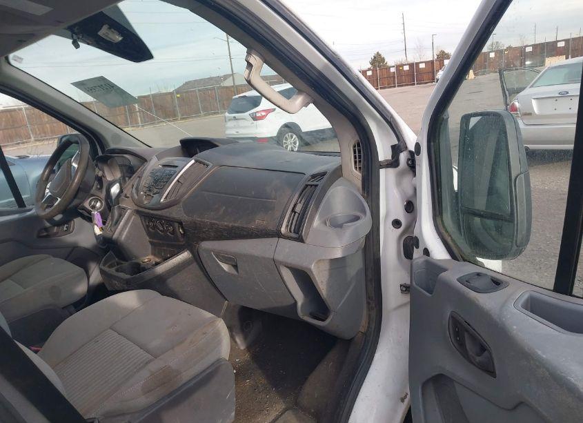 Photo 5 of 2015 Ford Transit-150 XLT (VIN 1FMZK1ZMXFKB27604)