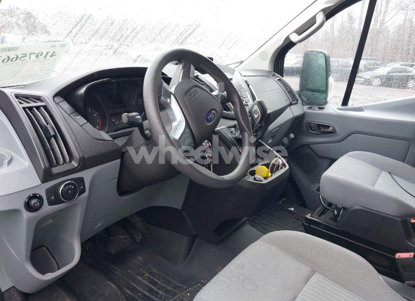 Photo 5 of 2017 Ford Transit-150 XLT (VIN 1FMZK1ZMXHKA09958)