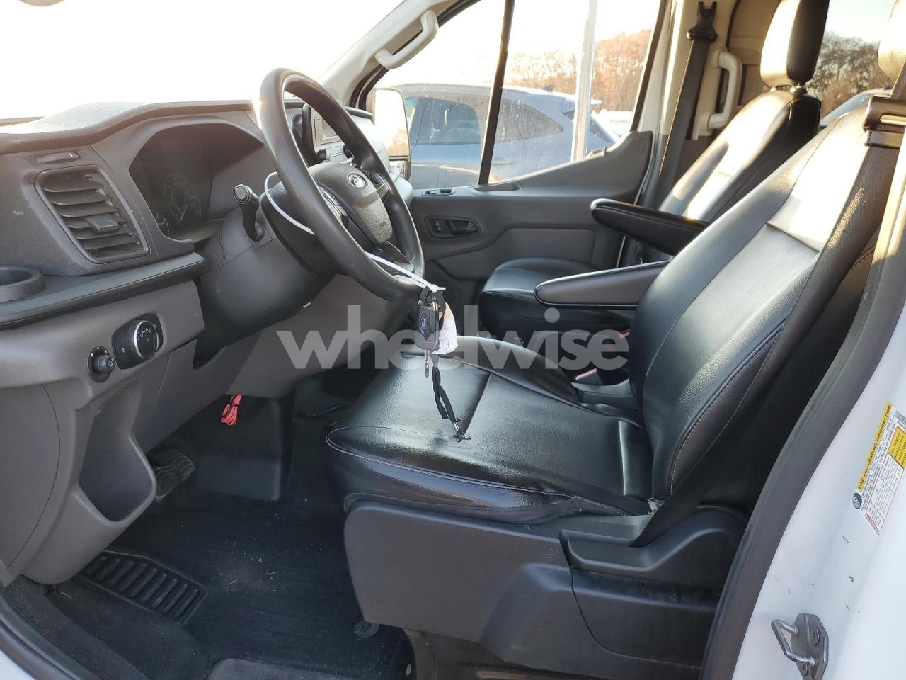 Photo 7 of 2020 FORD TRANSIT T-150 UTILITY / SERVICE VAN (VIN 1FMZK2Y80LKA15626)