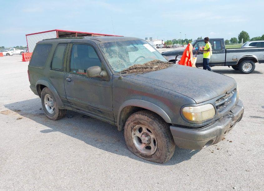 1999 Ford Explorer SPORT (VIN 1FMZU24EXXUB99960) main photo