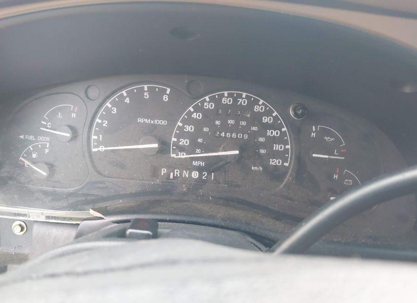 Photo 7 of 1999 Ford Explorer EDDIE BAUER/LIMITED EDITION/XLT (VIN 1FMZU32E4XZB12176)