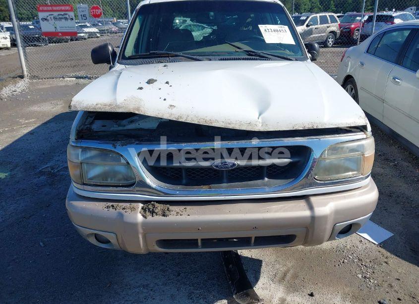Photo 6 of 1999 Ford Explorer EDDIE BAUER/LIMITED EDITION/XLT (VIN 1FMZU32E7XZA61692)