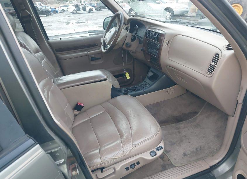 Photo 5 of 1999 Ford Explorer EDDIE BAUER/LIMITED EDITION/XLT (VIN 1FMZU32E8XZA61183)