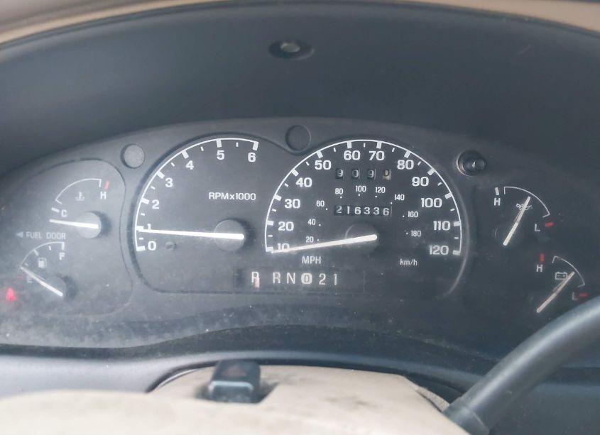 Photo 7 of 1999 Ford Explorer EDDIE BAUER/LIMITED EDITION/XLT (VIN 1FMZU32E8XZA61183)