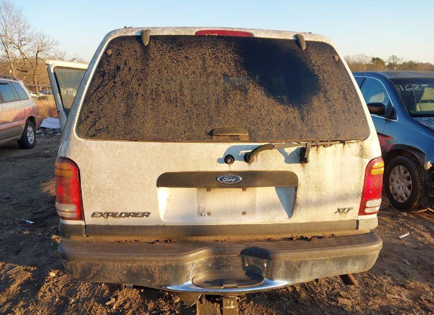 Photo 6 of 1999 Ford Explorer EDDIE BAUER/LIMITED EDITION/XLT (VIN 1FMZU32E9XUB29519)