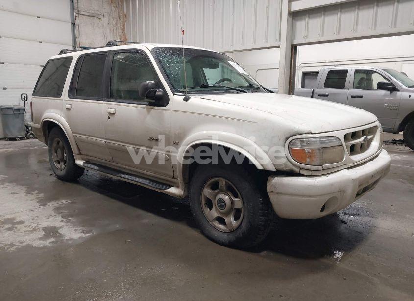 1999 Ford Explorer EDDIE BAUER/LIMITED EDITION/XLT (VIN 1FMZU32P3XZA27511) main photo