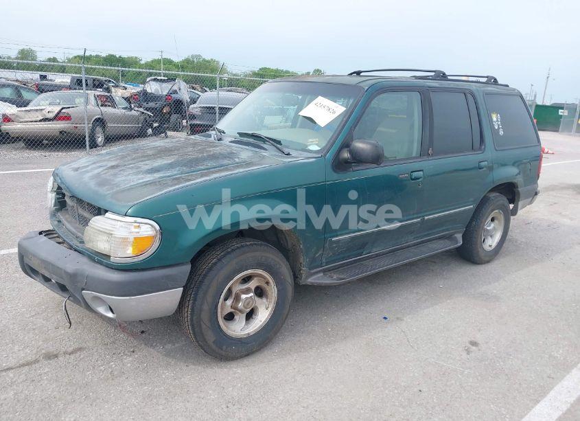 Photo 2 of 1999 Ford Explorer EDDIE BAUER/LIMITED/XLT (VIN 1FMZU34E9XZB92586)