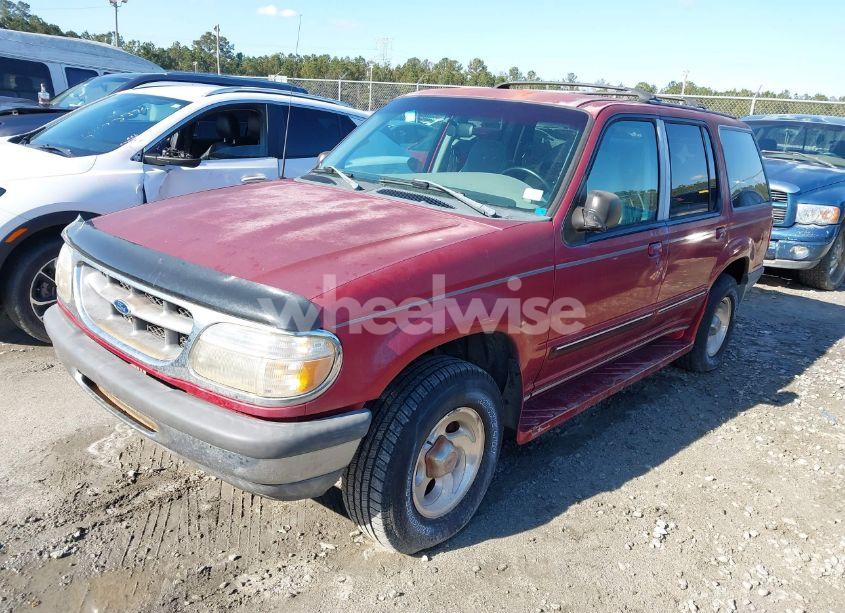 Photo 2 of 1998 Ford Explorer N/A (VIN 1FMZU34X2WZA20335)