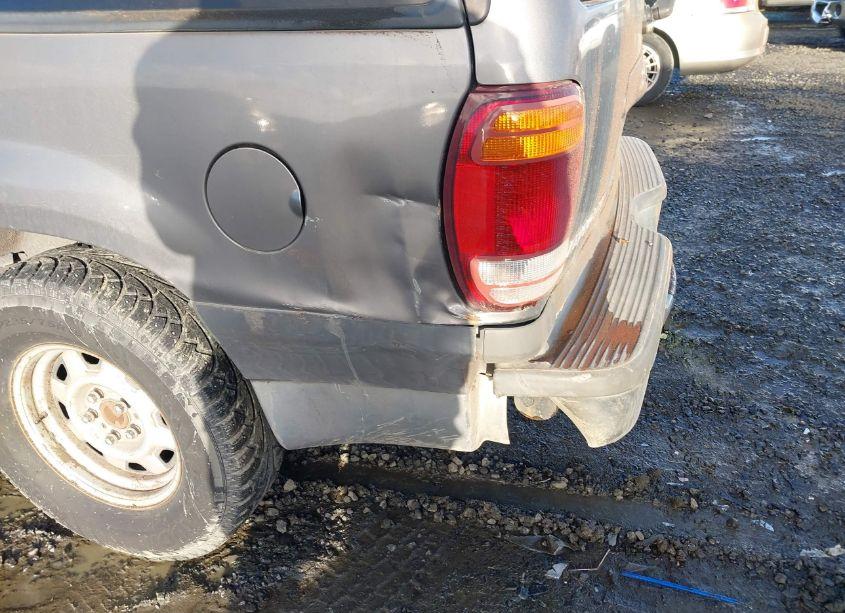 Photo 6 of 1999 Ford Explorer EDDIE BAUER/LIMITED/XLT (VIN 1FMZU35P2XZB35081)