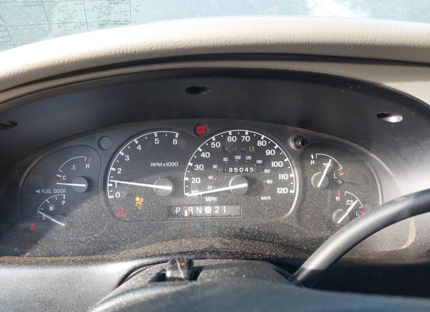 Photo 7 of 1999 Ford Explorer EDDIE BAUER/LIMITED/XLT (VIN 1FMZU35P2XZB35081)