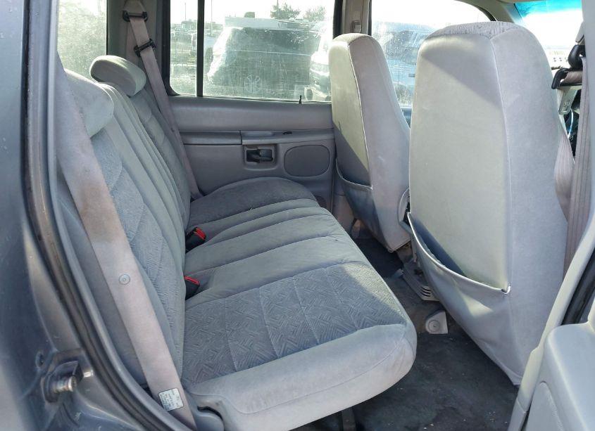 Photo 8 of 1999 Ford Explorer EDDIE BAUER/LIMITED/XLT (VIN 1FMZU35P2XZB35081)