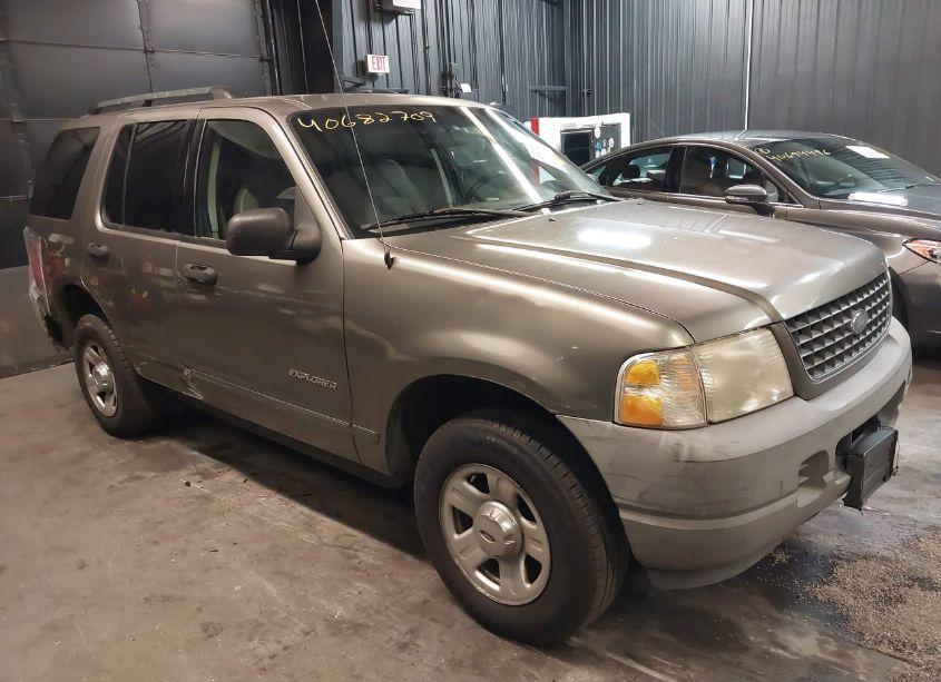 2002 Ford Explorer XLS (VIN 1FMZU62E12ZA65103) main photo