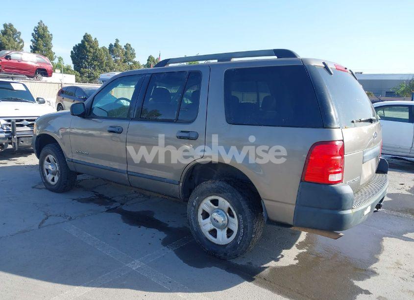 Photo 3 of 2005 Ford Explorer XLS/XLS SPORT (VIN 1FMZU62E25ZA69892)