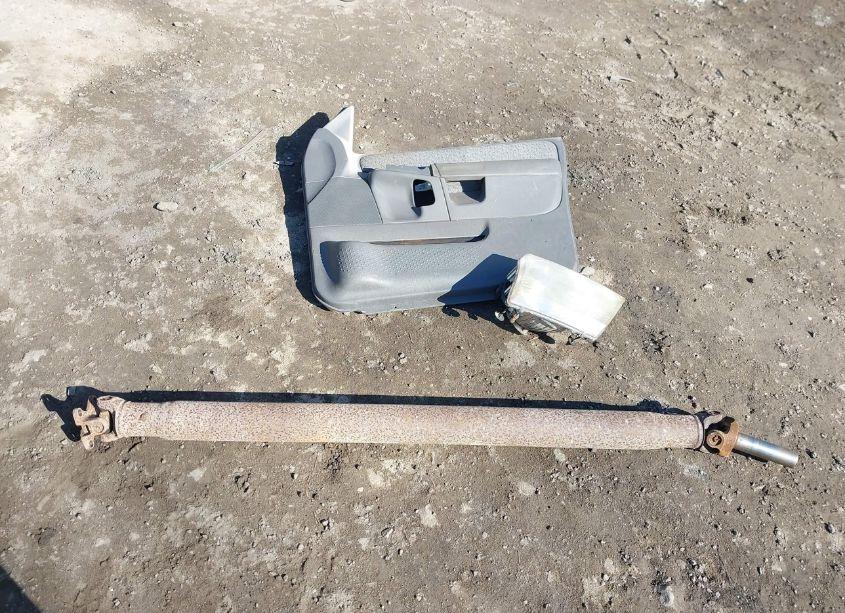 Photo 12 of 2002 Ford Explorer XLS (VIN 1FMZU62E42UA38782)