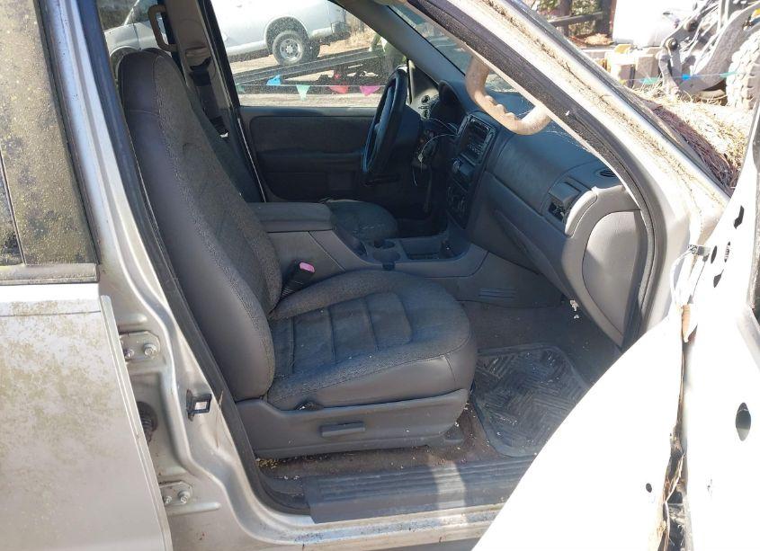 Photo 5 of 2002 Ford Explorer XLS (VIN 1FMZU62E42UA38782)