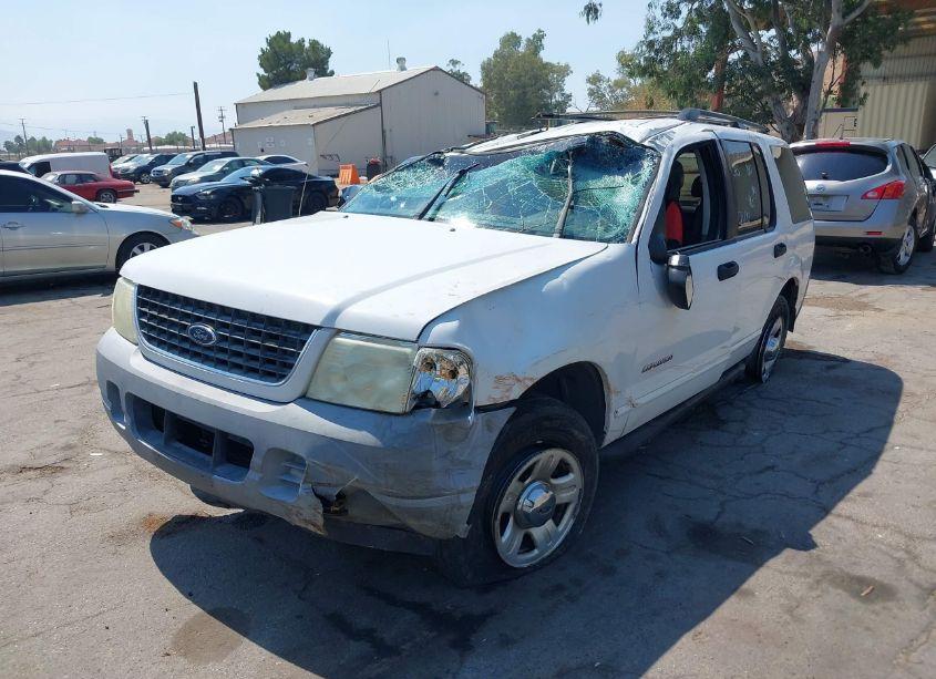 Photo 2 of 2002 Ford Explorer XLS (VIN 1FMZU62E42ZC16810)