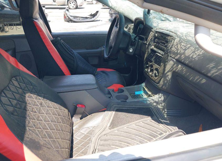 Photo 5 of 2002 Ford Explorer XLS (VIN 1FMZU62E42ZC16810)