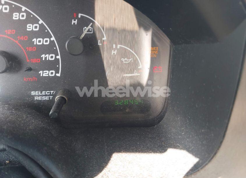 Photo 15 of 2002 Ford Explorer XLS (VIN 1FMZU62E52UC26811)