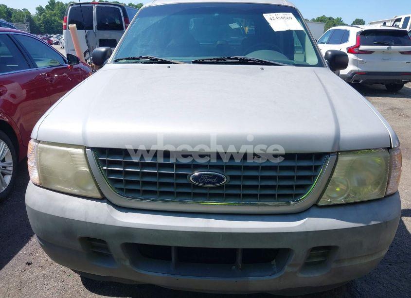 Photo 12 of 2002 Ford Explorer XLS (VIN 1FMZU62E92UA29933)