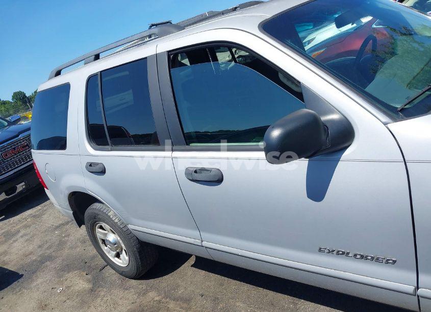 Photo 13 of 2002 Ford Explorer XLS (VIN 1FMZU62E92UA29933)