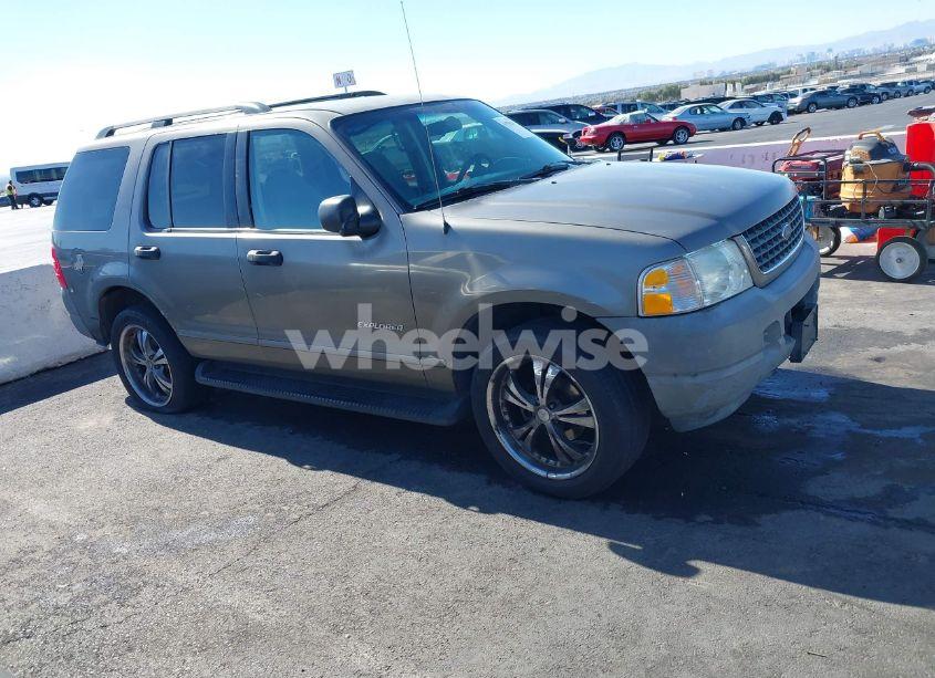 2002 Ford Explorer XLS (VIN 1FMZU62E92ZB60511) main photo