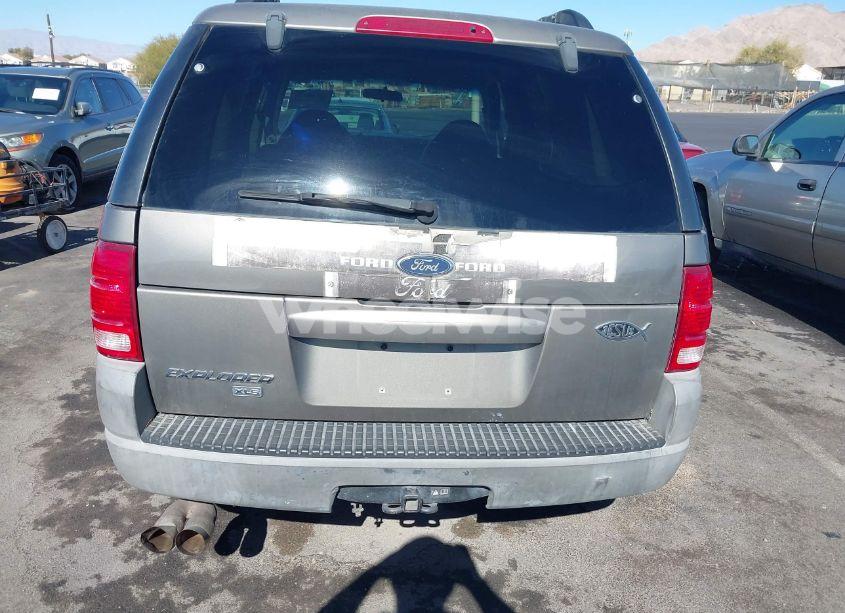 Photo 12 of 2002 Ford Explorer XLS (VIN 1FMZU62E92ZB60511)