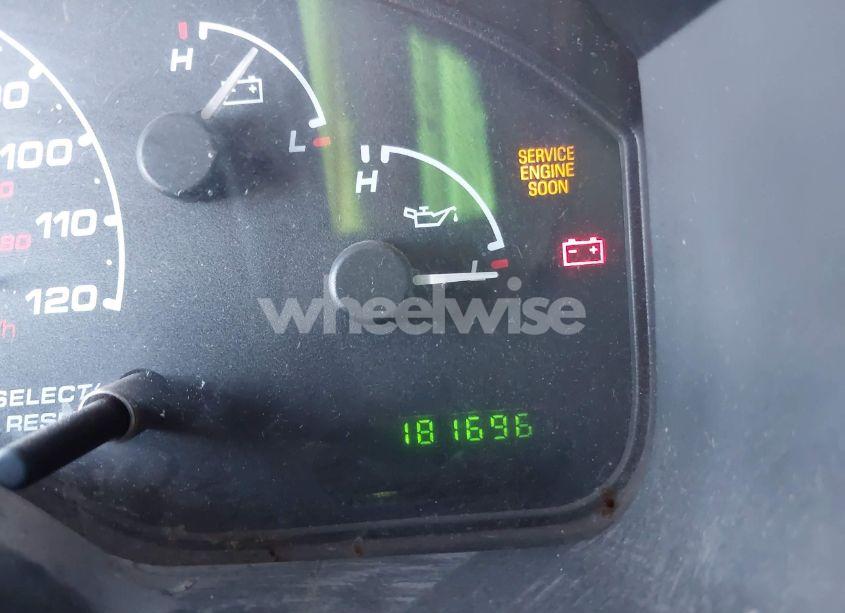 Photo 7 of 2002 Ford Explorer XLS (VIN 1FMZU62E92ZB60511)