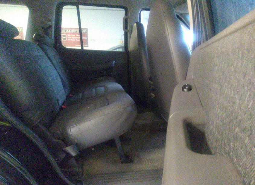 Photo 8 of 2002 Ford Explorer XLS (VIN 1FMZU62EX2ZA83308)