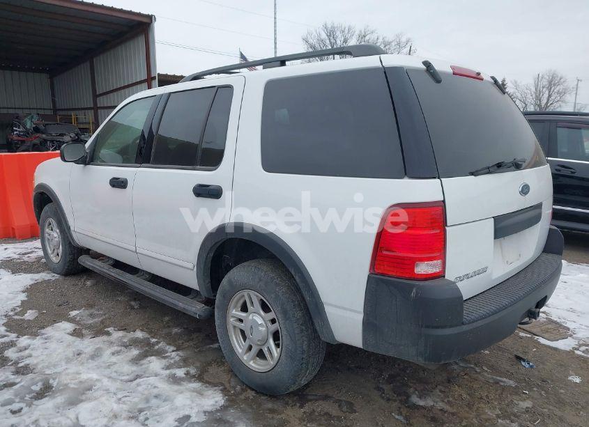 Photo 3 of 2003 Ford Explorer XLS (VIN 1FMZU62K03UC21121)