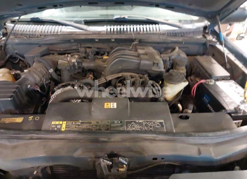 Photo 10 of 2004 Ford Explorer XLS (VIN 1FMZU62K04UA18487)