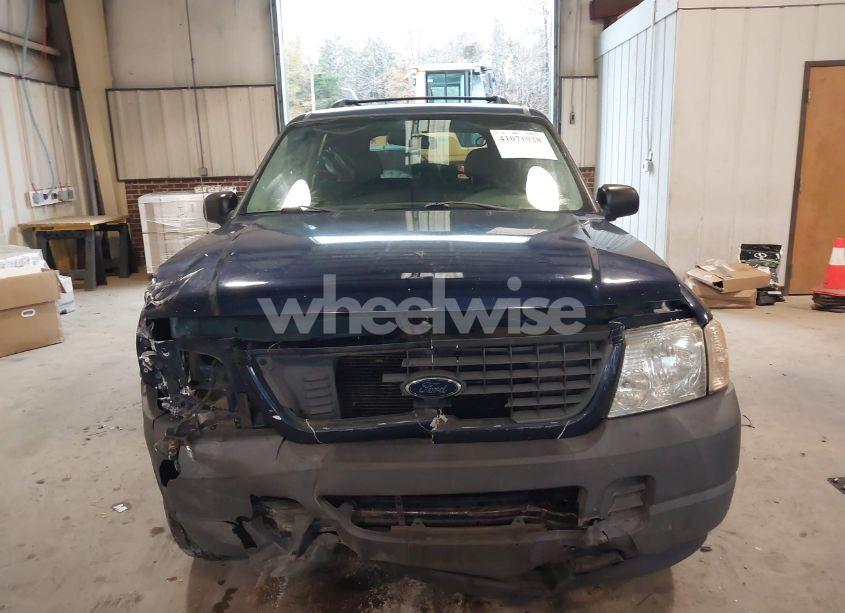 Photo 12 of 2004 Ford Explorer XLS (VIN 1FMZU62K04UA18487)