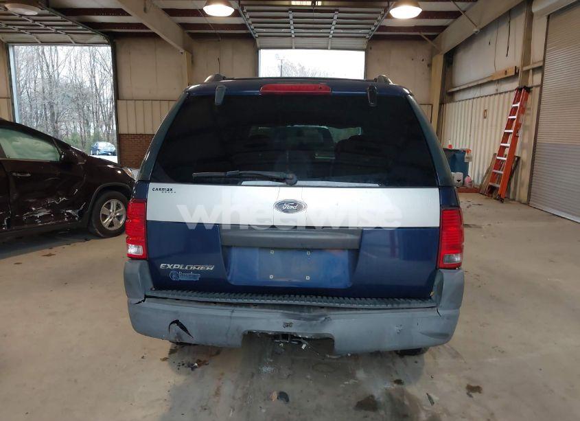 Photo 16 of 2004 Ford Explorer XLS (VIN 1FMZU62K04UA18487)