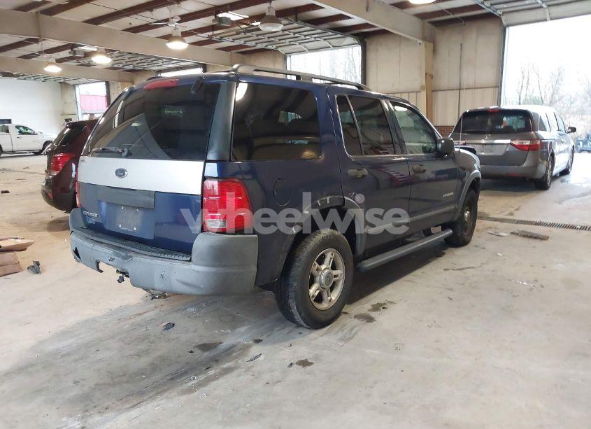 Photo 4 of 2004 Ford Explorer XLS (VIN 1FMZU62K04UA18487)