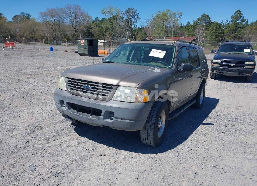 Photo 2 of 2003 Ford Explorer XLS (VIN 1FMZU62K13UB21870)