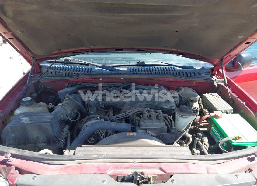 Photo 10 of 2004 Ford Explorer XLS (VIN 1FMZU62K14ZB37958)