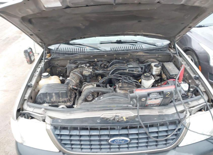 Photo 10 of 2005 Ford Explorer XLS/XLS SPORT (VIN 1FMZU62K25ZA23758)