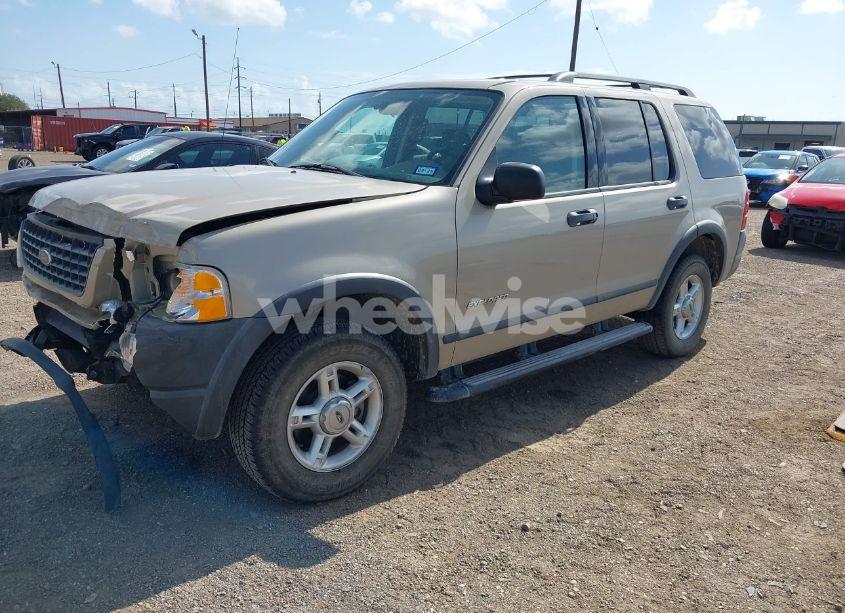 Photo 2 of 2004 Ford Explorer XLS (VIN 1FMZU62K44ZB28882)