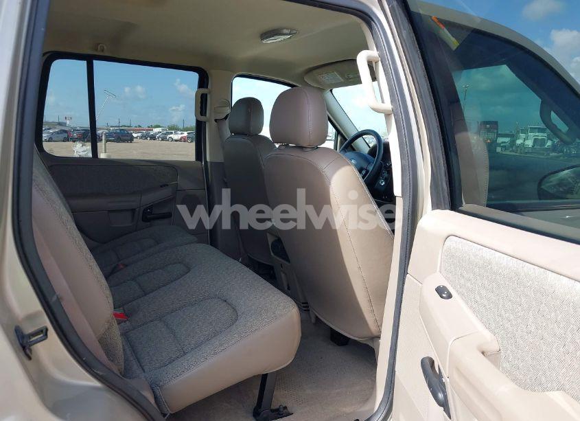 Photo 8 of 2004 Ford Explorer XLS (VIN 1FMZU62K44ZB28882)