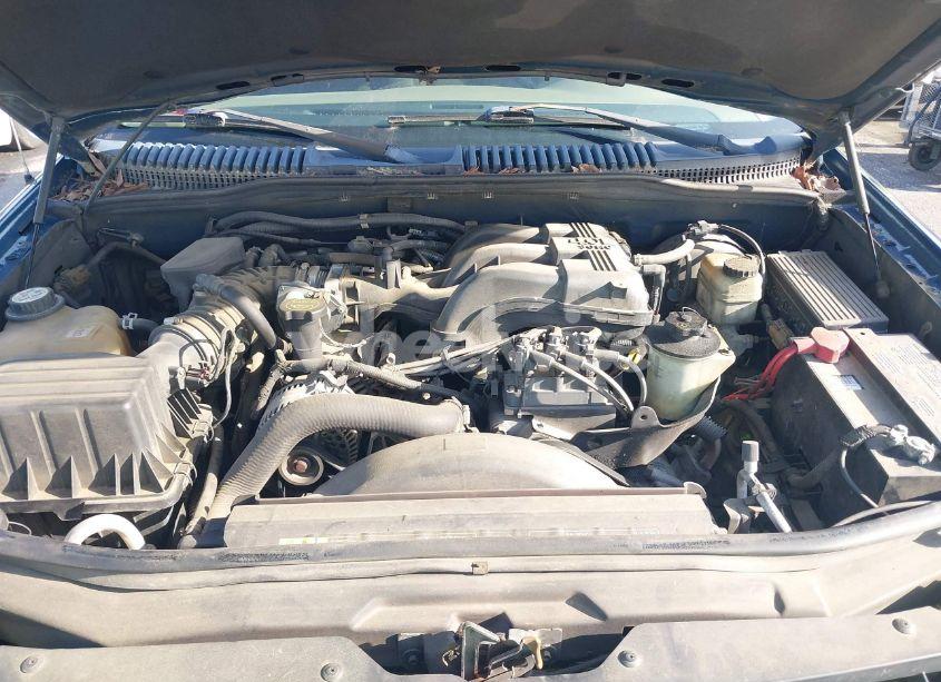 Photo 10 of 2005 Ford Explorer XLS/XLS SPORT (VIN 1FMZU62K55UB30400)