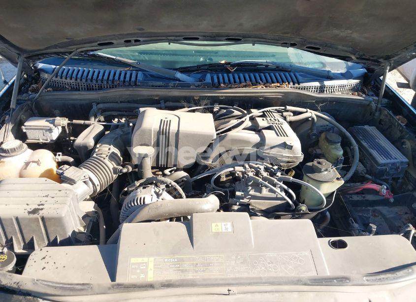 Photo 10 of 2003 Ford Explorer XLS (VIN 1FMZU62K63ZB49361)