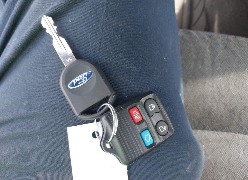 Photo 11 of 2005 Ford Explorer XLS/XLS SPORT (VIN 1FMZU62K75UA76789)