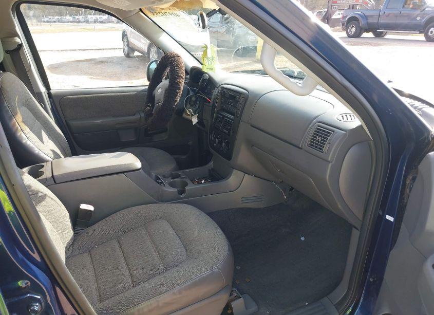 Photo 5 of 2005 Ford Explorer XLS/XLS SPORT (VIN 1FMZU62K75UA76789)