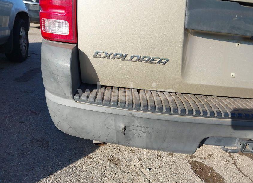 Photo 12 of 2003 Ford Explorer XLS (VIN 1FMZU62K83ZB24462)