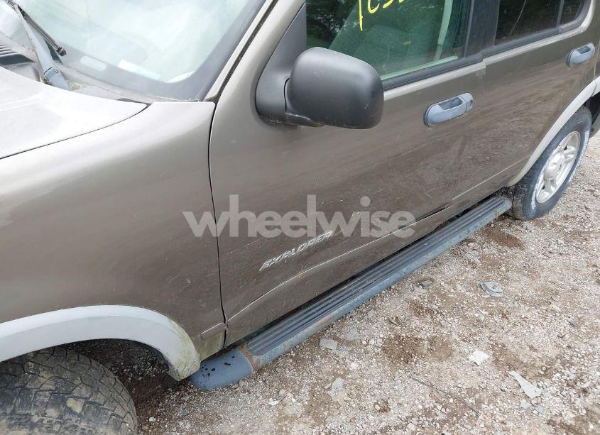 Photo 6 of 2002 Ford Explorer XLS (VIN 1FMZU62K92ZC75860)