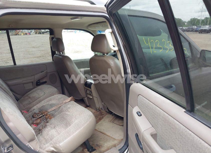 Photo 8 of 2002 Ford Explorer XLS (VIN 1FMZU62K92ZC75860)