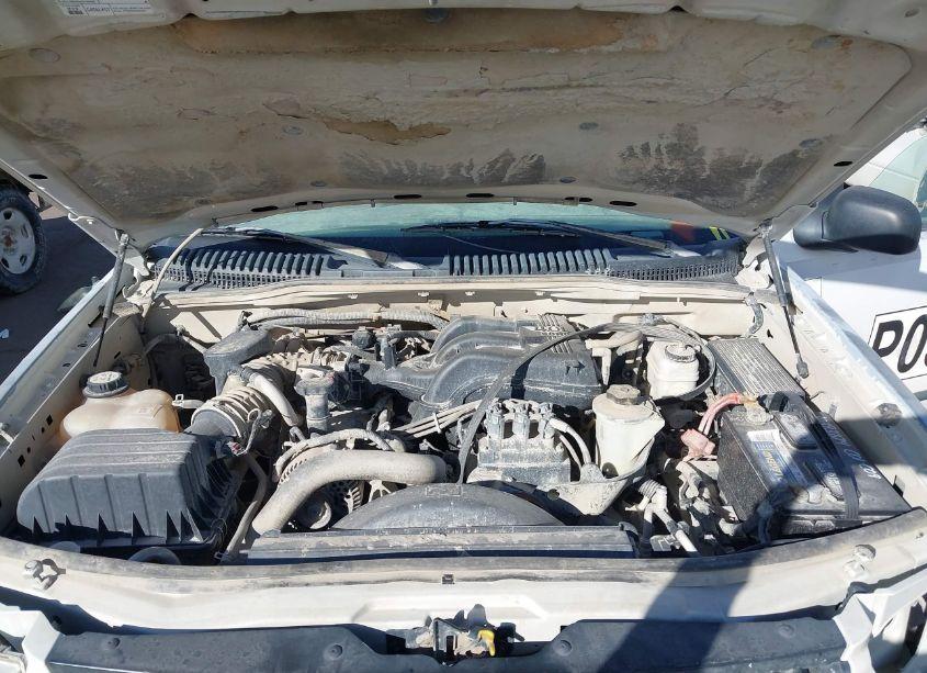 Photo 10 of 2005 Ford Explorer XLS/XLS SPORT (VIN 1FMZU62K95UA38772)
