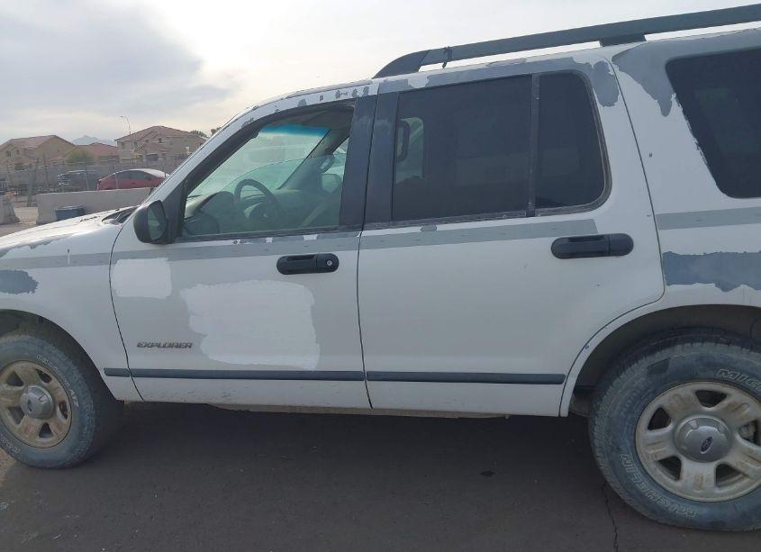 Photo 14 of 2005 Ford Explorer XLS/XLS SPORT (VIN 1FMZU62K95UA38772)